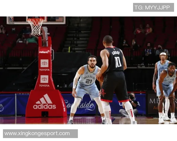 张佳玮分析勇士失去吉米后轮换混乱副持球缺失影响球队进攻体系