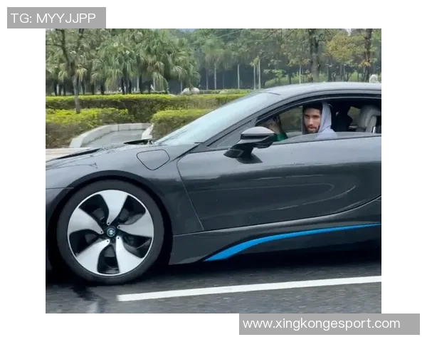 巴黎FC队长暖心回应对手球迷视线受阻私信送票再邀观赛 巴黎FC队长暖心回应对手球迷视线受阻私信送票再邀观赛