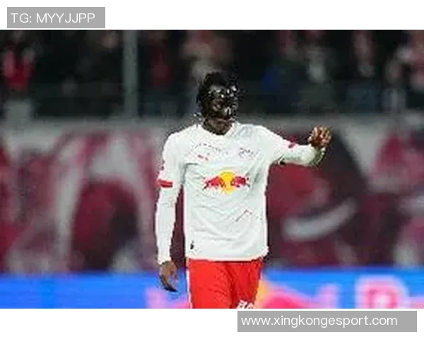 热刺求购巴甲后卫索萨遭拒绝将提高报价至更高金额